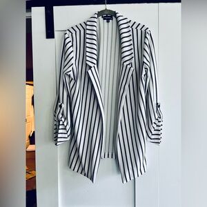 Elegant Striped Women's Blazer